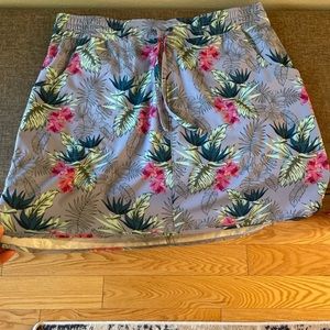 Duluth Trading Co. Pier Genius skirt - blue floral